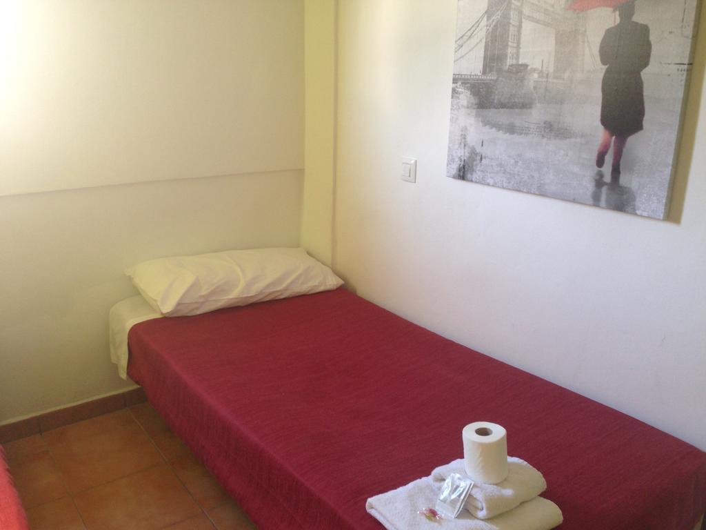 Albergue Juvenil New Age Hostel Палма де Майорка Стая снимка