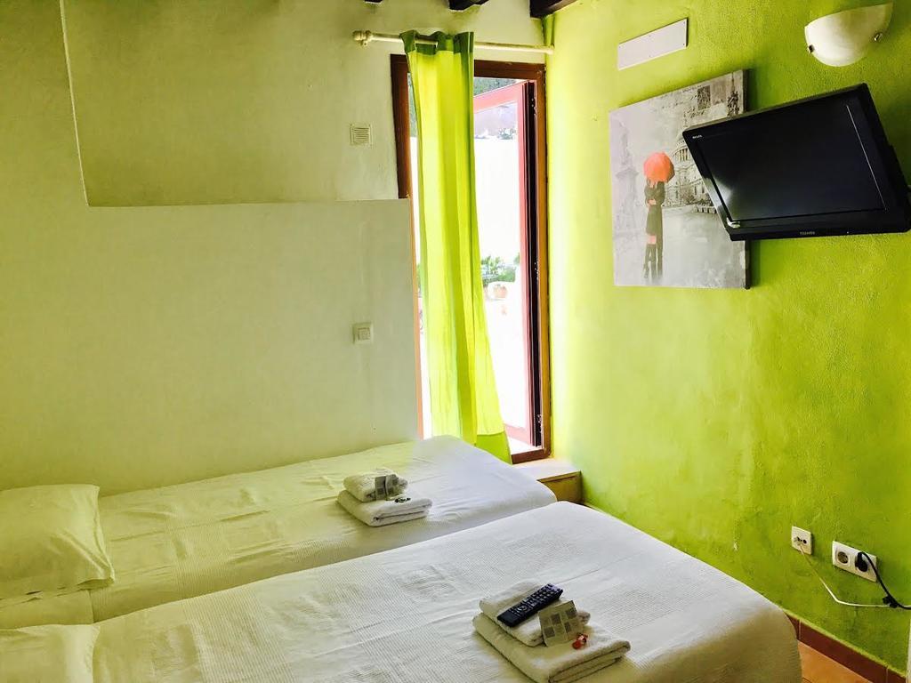 Albergue Juvenil New Age Hostel Палма де Майорка Екстериор снимка